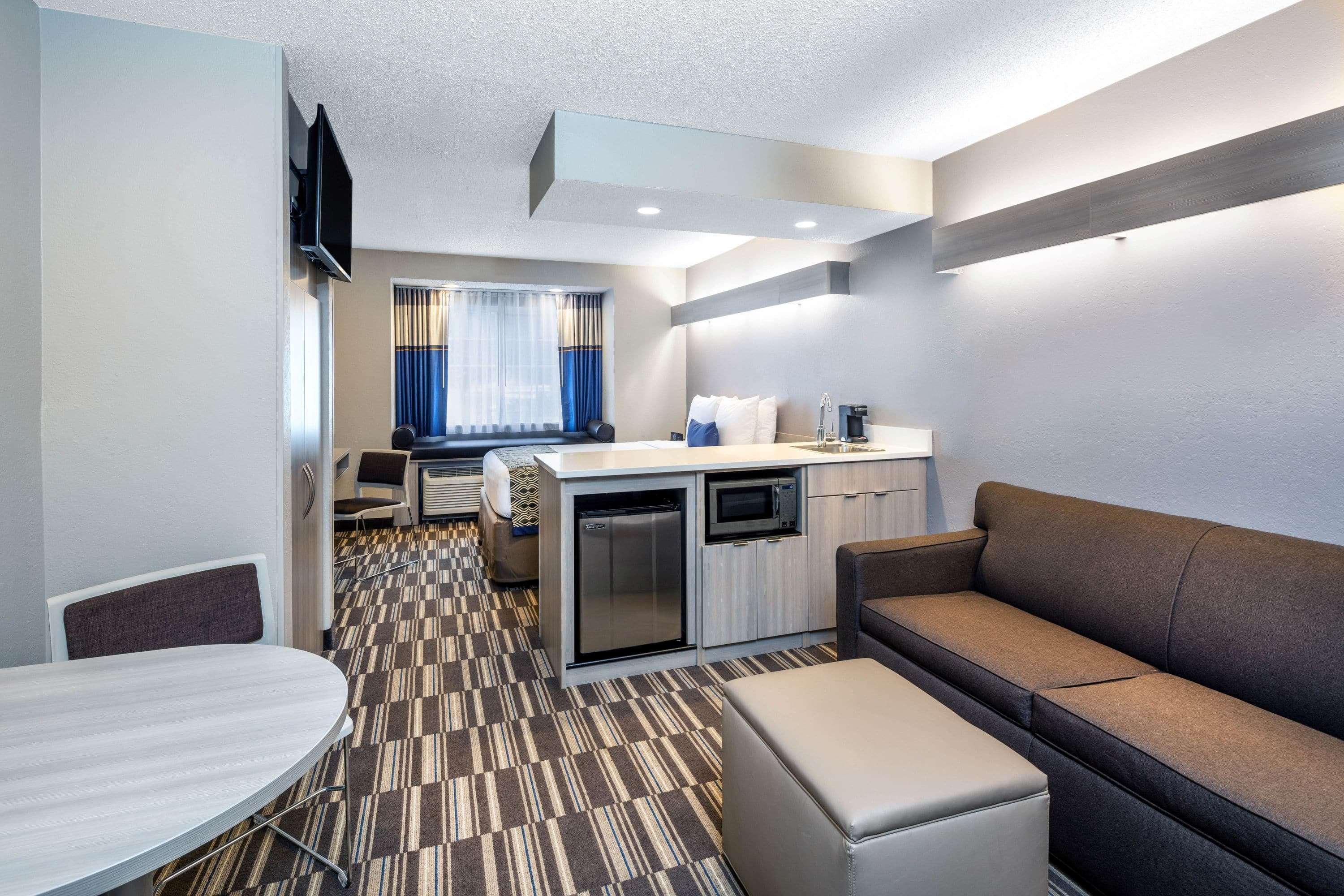 Microtel Inn & Suites By Wyndham Atlanta Buckhead Area Exteriör bild