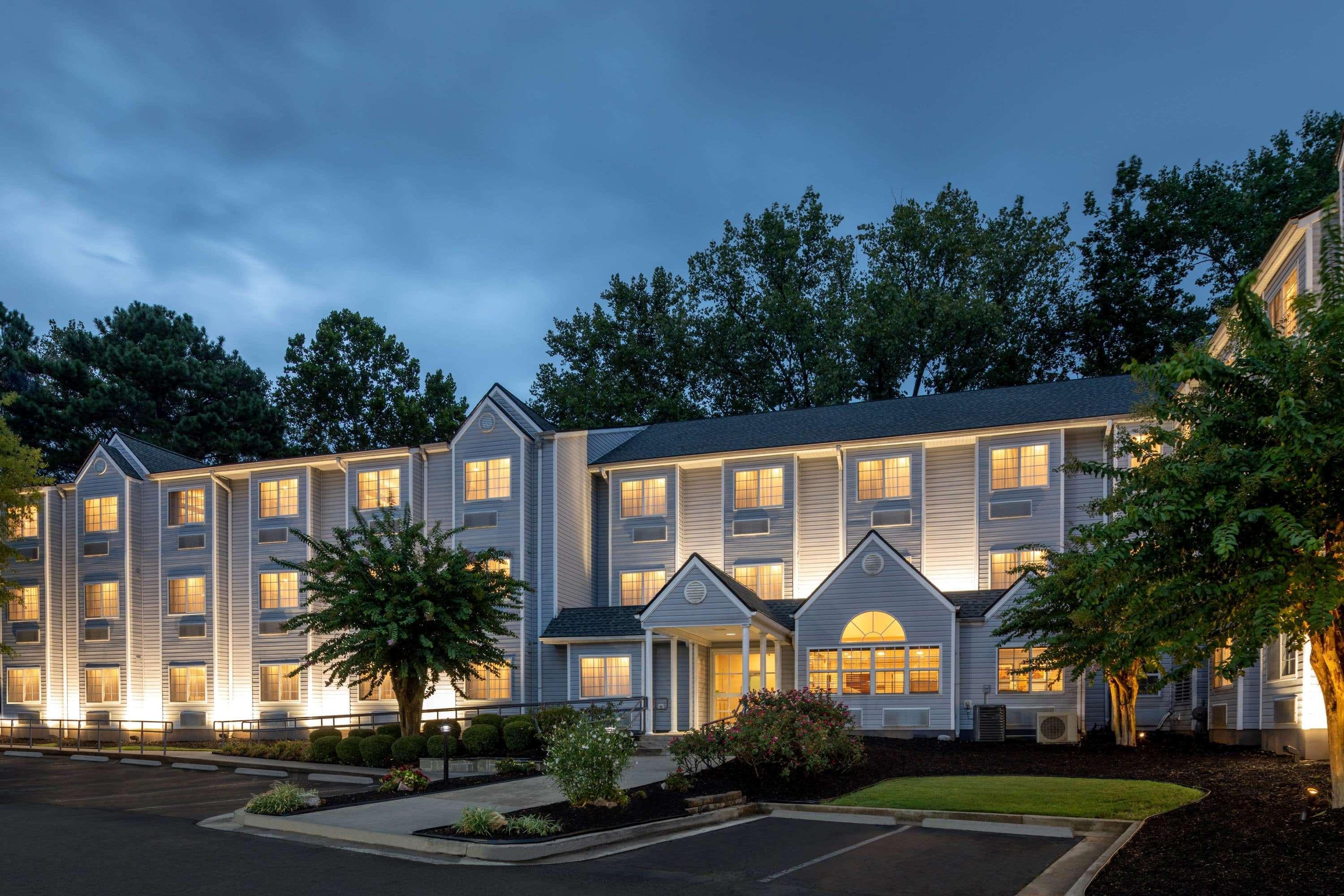 Microtel Inn & Suites By Wyndham Atlanta Buckhead Area Exteriör bild